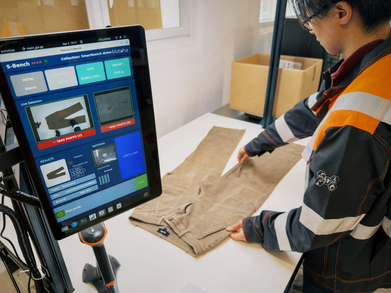 S-Bench smart sorting station