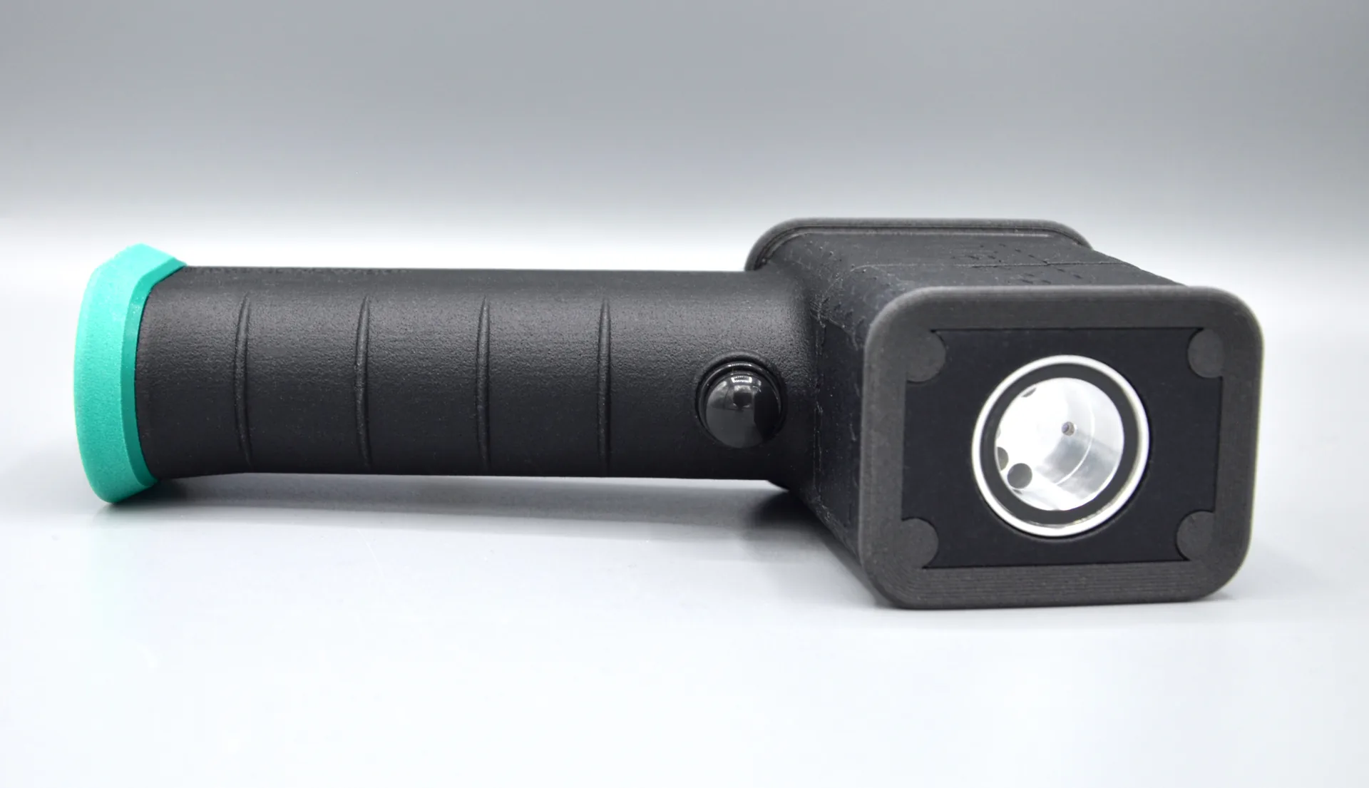CarpeTell handheld device side view